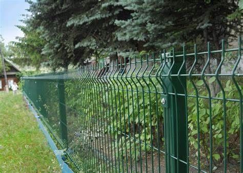 Malha de arame 6.0mm curva de metal cercas de jardim de segurança revestimento de PVC
