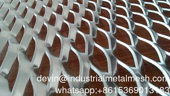 Malha expandida de alta resistência, para trabalhos pesados, achatada e resistente às intempéries para pisos de construção, degraus de escada, pisos de concreto, alvenaria e andaimes