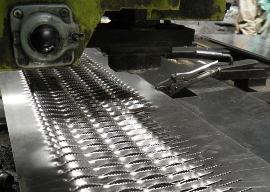 Galvanizado a quente 32 * 5mm Acero de passagem de presa grelha de apoio