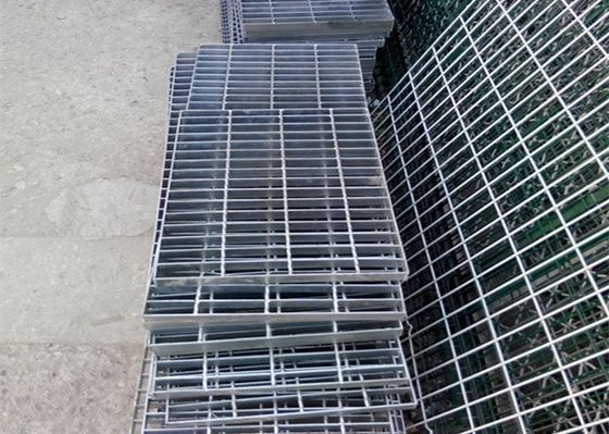 Material de construção Passeios industriais Barras de aço Grelha DIP galvanizado plataforma de aço Grelha Placa