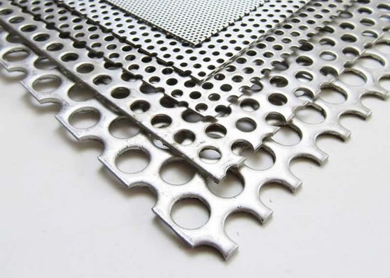 Fábrica de aço carbono Feixe de tela de metal perfurado com buraco redondo