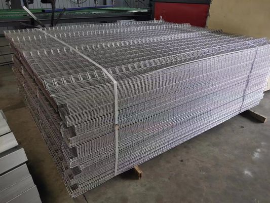 3D Curved Safety Guardrail Panel Soldadura de malha de arame elétrico