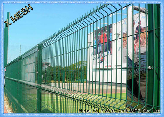 Cercas de malha de arame galvanizado e revestido de PVC 3D curvas soldadas para cercas de jardim