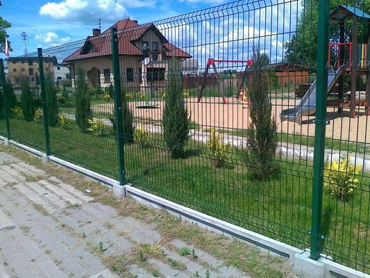 Perímetro de Segurança do Jardim 0,4 mm vedação metálica curva 3d malha de arame farpado em forma de pêssego