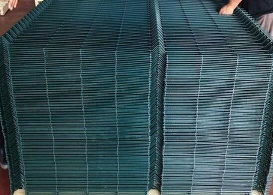 Cercas curvas de alta qualidade Soldado Soldado 3D Wire Mesh Curva Cercas 3D V Cercas