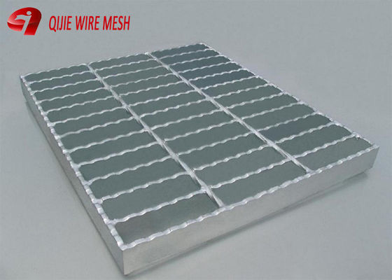 30X5mm Grelha de aço serrilhada Grelha de fogueira dobrável Grelha pesada Inoxidável / Galvanizado para barra