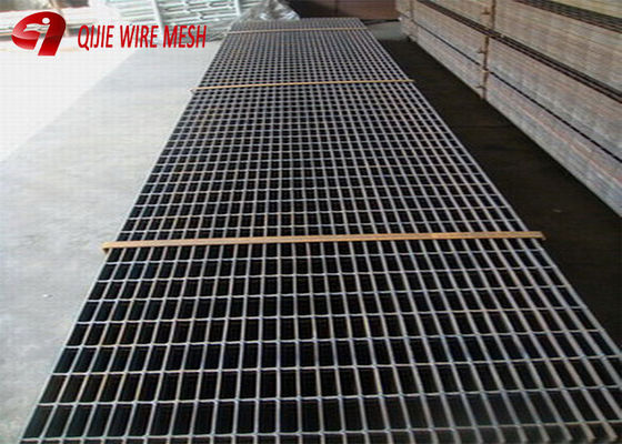 30X5mm Grelha de aço serrilhada Grelha de fogueira dobrável Grelha pesada Inoxidável / Galvanizado para barra