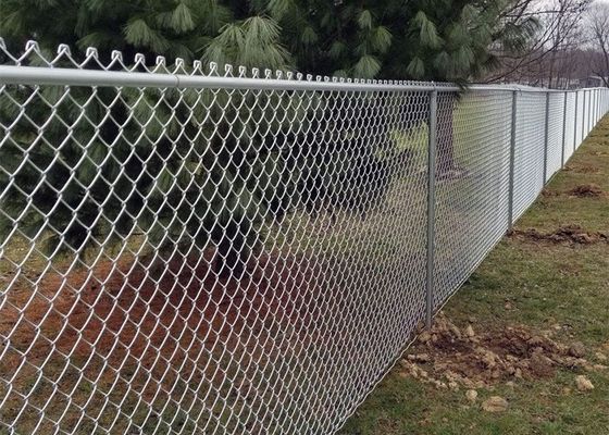 Grelha de segurança galvanizada de 9 gauge 50 * 50mm de fio de barro de diamante com arame farpado
