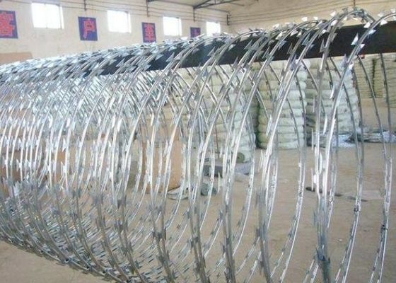 Bto-22 Arame farpado galvanizado a quente
