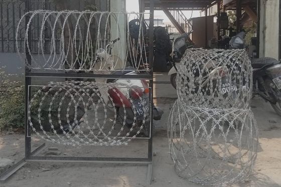 formulário liso da barreira do fio da lâmina do envoltório do diâmetro Bto-30 de 500mm