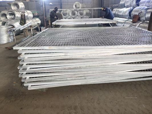 Móvel provisório galvanizado padrão da cerca da malha de Austrália com pés do PVC