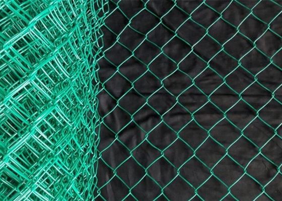 O PVC galvanizado revestiu o rolo de Diamond Mesh Wire Chain Link Fence