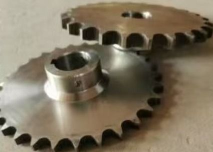 DIN Sprocket 24B 28B 32B Roda de cadeia com 10mm dente e material C45