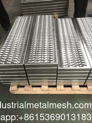 Residuos de diamante pesados Grip Strut Plank Catwalk Grating/Grip Structure Perforated Steel Grating