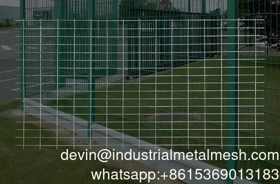 Black/Galvanized Reinforcing Welded Wire Mesh Corral Panels