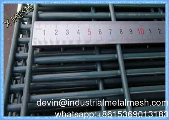 358 Metal Welded Wire Mesh Barbed Wire 3D High Security Fence PVC Outdoor Garden Security Airport Fence Panel