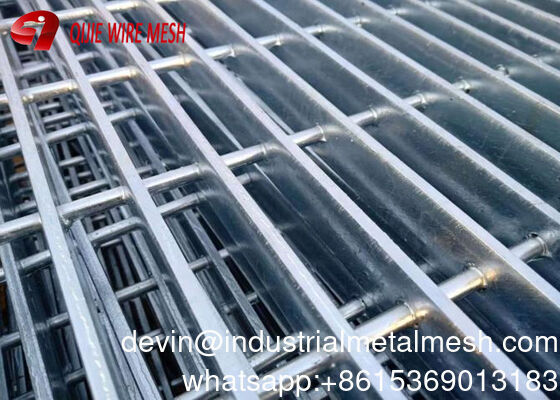 Grelha de aço galvanizado a quente Várias especificações Grelha de metal pesado Grelha de aço simples Tecido Soldado Técnica de malha personalizada