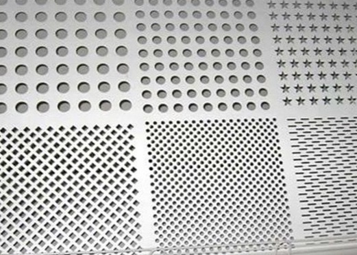 Metal perfurado decorativo de alumínio Mesh For Fencing do furo de perfuração