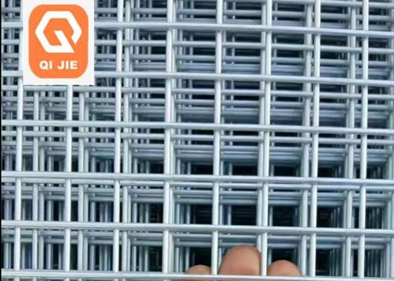 O Pvc soldado perfurado de Mesh Roll For Fence Panel do fio revestiu