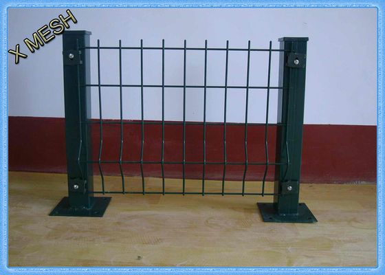 V o PVC pesado dos painéis de rede de arame do calibre da forma revestiu a prova do tempo de 2.5m W X 2.2m H