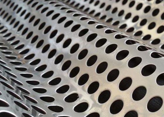 Fio decorativo galvanizado mergulhado quente Mesh For Speaker Perforated do metal