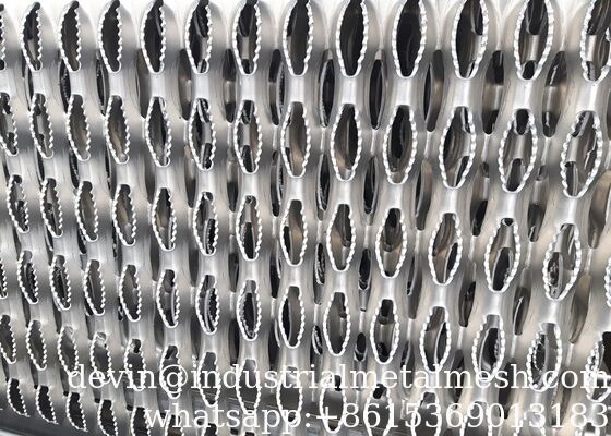 Grelha de Segurança em Aço Galvanizado Grip Strut para Escadas/ Degraus/ Passarelas Industriais de Segurança