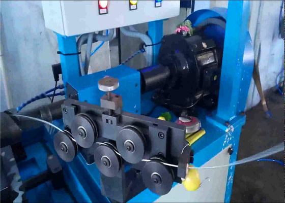 Máquina da rede de arame da forma do diamante completamente automaticamente 2 anos de garantia