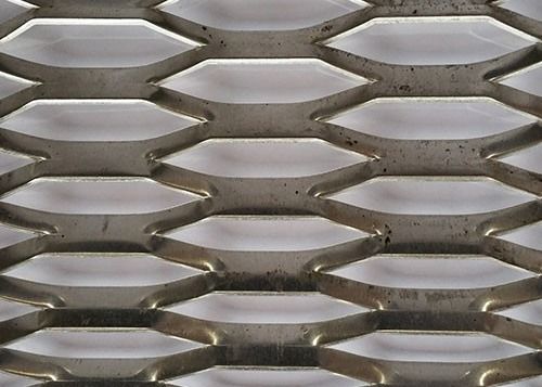 A largura da costa da espessura 1mm expandiu o furo de alumínio da malha 6.3mm